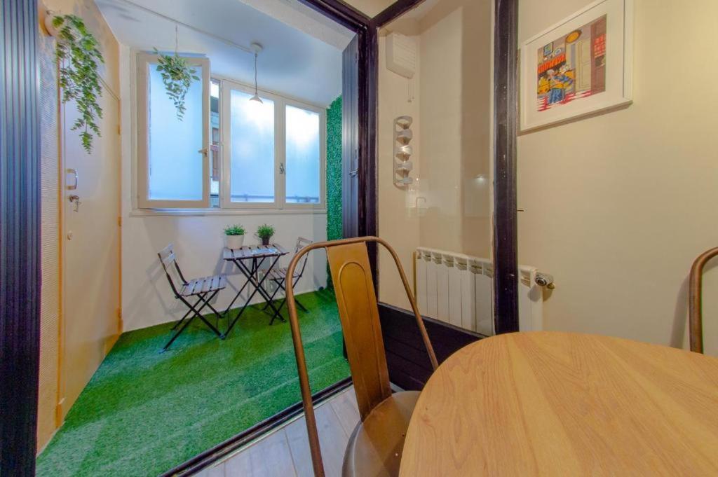 Retromirabeau - Chambre Suite & Appartements De Charme - Localisation Premium Narbonne Room photo